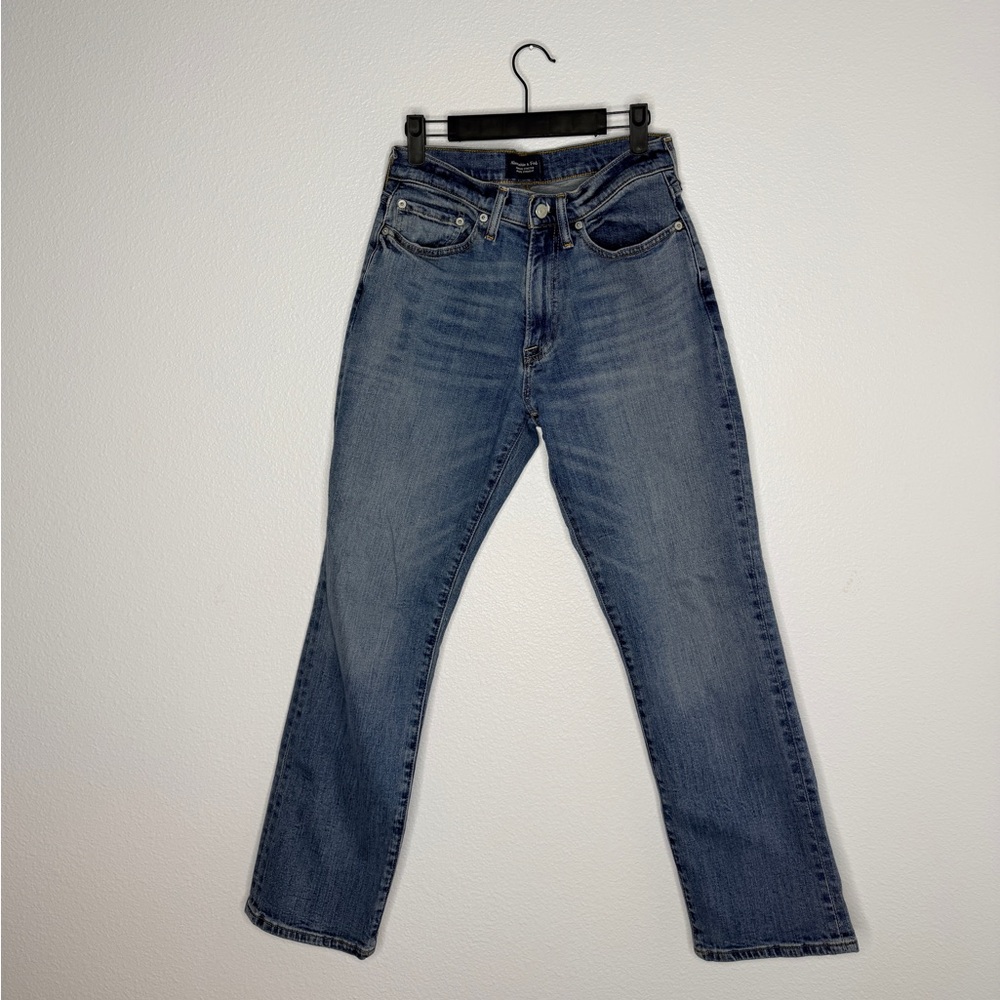 Abercrombie & Fitch Men's Athletic Straight Leg Blue Jeans